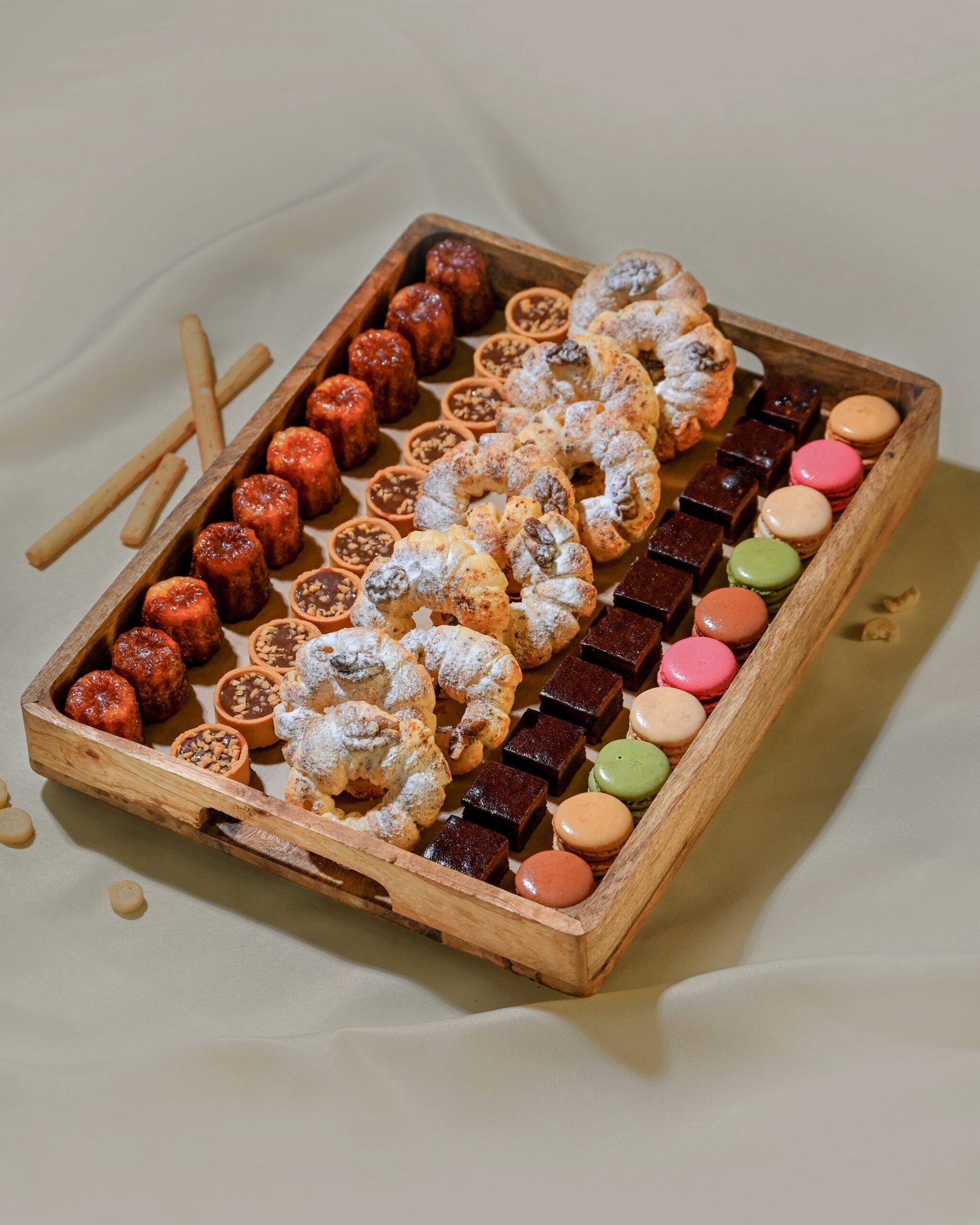 21 saldus (1) SALDŽIŲ vieno kąsnio užkandžių rinkinys, 50 vnt - Image 1